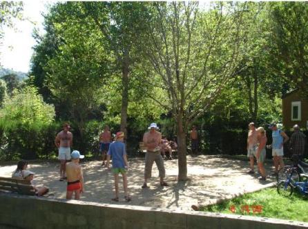 Camping La Clé des Champs Saint-Nectaire Exterior foto